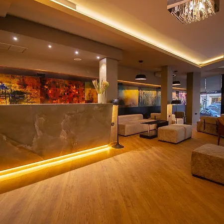 Albanopolis 4* 地拉那