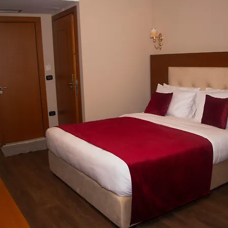 Albanopolis 4* 地拉那