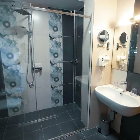 酒店 Albanopolis 地拉那