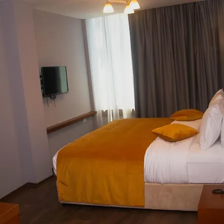 Albanopolis 地拉那