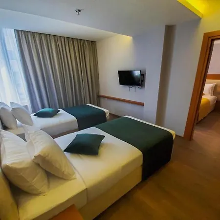 Albanopolis Hotel 4*