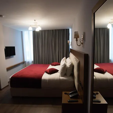 Albanopolis 티라나