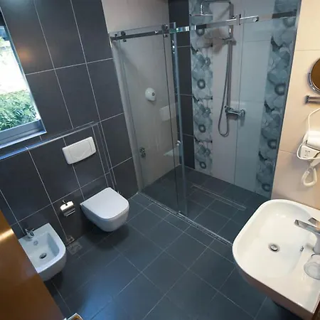 Albanopolis 4* Tirana