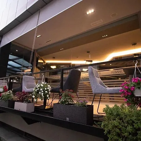 Albanopolis Hotel 4*