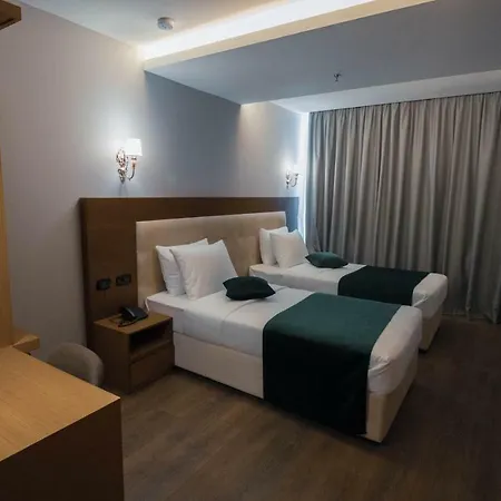 Hotel Albanopolis