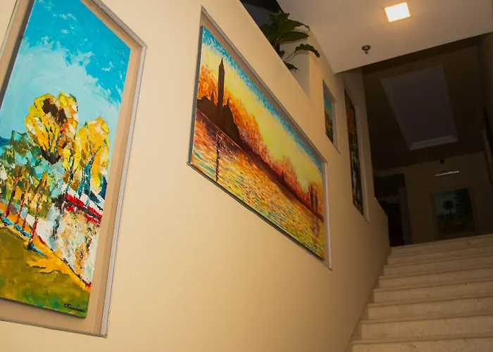 호텔 Albanopolis 4*