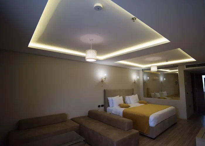 Albanopolis Szálloda