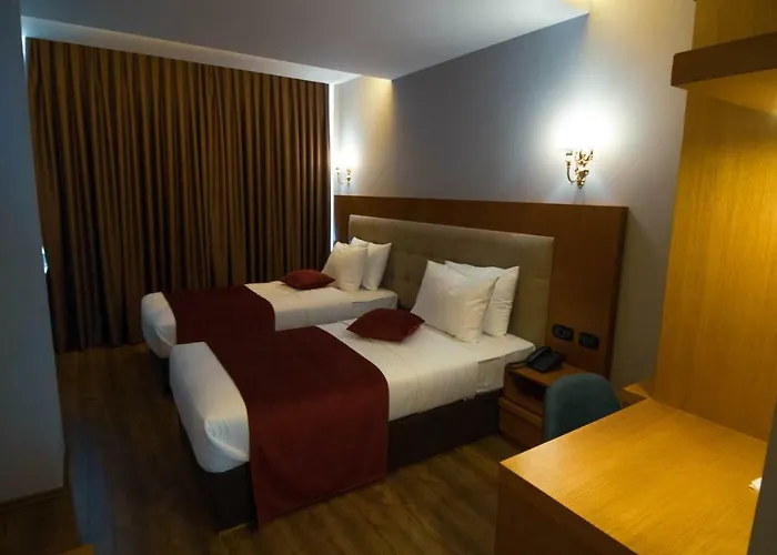 Albanopolis 티라나