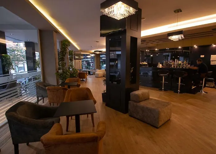 Albanopolis 호텔 티라나