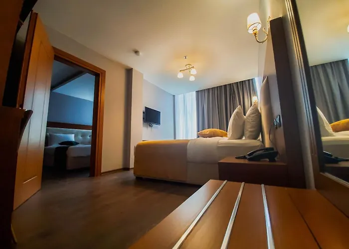 Albanopolis 호텔 4*