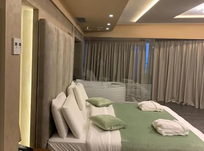 Albanopolis 4* 티라나